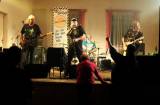 DSCF8795_resize: Foto: Revivalová noc na Kaňku - koncertovaly Renonc Ramones Revival a Iron Made In