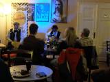 DSCF8746: Foto: Ostravská dvojice Retro Blues nadchla kavárnu Blues Café