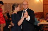 IMG_6223: Foto: Obecní ples ve Výčapech okořenila svou produkcí skupina Březovanka