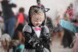5G6H9653: Foto: Karnevalové veselí v neděli zachvátilo i děti v křesetické sokolovně