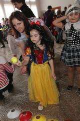 5G6H9677: Foto: Karnevalové veselí v neděli zachvátilo i děti v křesetické sokolovně