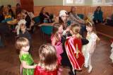 IMG_6756: Foto: Děti ve Svatém Mikuláši si v převlecích zatančily a zahrály různé hry!