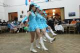 5G6H6631: Foto: Na karnevale ve Zbraslavicích tančili i vojáci v chemických oblecích