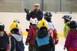 5G6H7562: Foto: Na zimním stadionu v Kutné Hoře se letos naučila bruslit téměř stovka dětí!