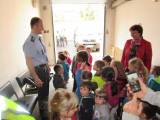 IMG_0441: Foto: Čáslavští policisté přivítali děti z Mateřské školy „U Bašty“