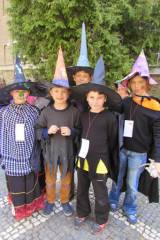 IMG_4662: Foto: Žáci ze ZŠ T.G. Masaryka se proměnili v čaroděje a čarodějnice