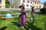 IMG_4671: Foto: Žáci ze ZŠ T.G. Masaryka se proměnili v čaroděje a čarodějnice