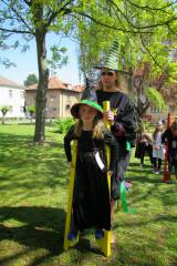 IMG_4694: Foto: Žáci ze ZŠ T.G. Masaryka se proměnili v čaroděje a čarodějnice
