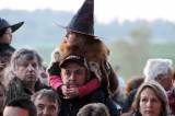 IMG_2325: Foto: Velkolepé pálení čarodějnic ve Zbraslavicích, vystoupil i Josef Laufer