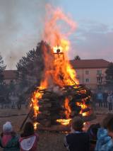 DSCN6842: Foto: Čáslavské pálení čarodějnic odstartoval pochod s lampiony