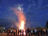 DSCN6911: Foto: Čáslavské pálení čarodějnic odstartoval pochod s lampiony