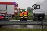 5: Smrtelná nehoda na obchvatu Kolína, čelní střet s kamionem nepřežil řidič osobního auta
