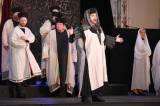 5G6H5529: Foto: Na nádvoří Jezuitské koleje zazněla Verdiho opera Nabucco