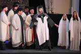 5G6H5533: Foto: Na nádvoří Jezuitské koleje zazněla Verdiho opera Nabucco