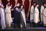 5G6H5534: Foto: Na nádvoří Jezuitské koleje zazněla Verdiho opera Nabucco