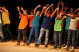5G6H1431: Foto: Ve čtrnácté akademii ZŠ Kamenná stezka se tančilo, zpívalo, hrálo, rapovalo i loučilo 