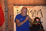 DSC_0807: Foto: Jazzový trumpetista  Laco Deczi zahrál v pražské Balbínce