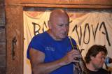 DSC_0810: Foto: Jazzový trumpetista  Laco Deczi zahrál v pražské Balbínce