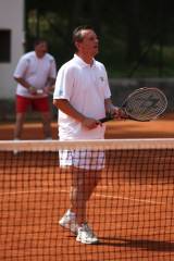 5G6H1022: Tenisový klub Čáslav na turnaj pozval i celebrity