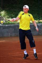 5G6H1068: Tenisový klub Čáslav na turnaj pozval i celebrity