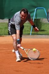 5G6H1124: Tenisový klub Čáslav na turnaj pozval i celebrity