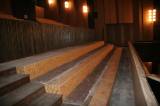 img_9494: Městské Tylovo divadlo v Kutné Hoře kvůli novým sedačkám snížilo kapacitu o 128 míst
