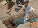 p8230280: Archeologové hledají na pozemku v samotném centru Čáslavi sklepy, zatím neúspěšně!