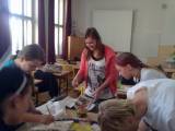 12102010279: Čáslavští studenti vytvořili netradiční erb města, k jeho výrobě použili odpadové materiály