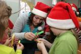 IMG_9683: Děti ze Studijního centra Basic zachránily Vánoce a dočkaly se i bohaté nadílky