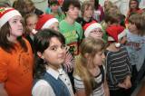 IMG_9745: Děti ze Studijního centra Basic zachránily Vánoce a dočkaly se i bohaté nadílky