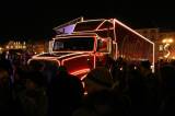 IMG_9985: Vánoční kamion dorazil na čáslavské náměstí, děti neodolaly fotce se Santou Clausem