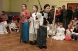 IMG_1684: V Křeseticích "U Nevolů" rodiče a příbuzní přihlíželi vánočnímu představení svých dětí