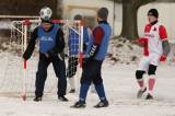 IMG_4664: Novoročního fotbálku si na hřišti Viktorie Sedlec užily více jak dvě desítky hráčů