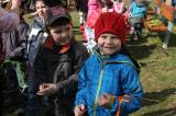 IMG_9022: Děti v zahradě kutnohorské mateřské školy Pohádka vítaly jaro