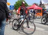 DSC00153: Desítky příznivců cyklistiky závodily ve sprintu přes Masarykův most v Kolíně