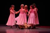 5G6H4695: Děti ze ZUŠ Čáslav tančily v Dusíkově divadle, další večer přichystaly na příští pátek