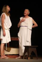5G6H4333: Kutnohorští ochotníci uvedli premiéru divadelní tragikomedie z dávné historie Efesu