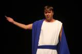 5G6H4412: Kutnohorští ochotníci uvedli premiéru divadelní tragikomedie z dávné historie Efesu