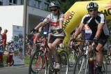 IMG_9831: Dvojnásobný mistr světa Miloš Fišera odstartoval ve Vrdech cyklistické závody 