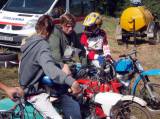 P9031636: Kozí dechy zdolávaly náročnou motokrosovou trať  v Okřesanči