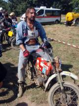 P9031640: Kozí dechy zdolávaly náročnou motokrosovou trať  v Okřesanči