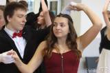 20211016225220_IMG_1763: Foto, video: Taneční mistři Novákovi učí tance i v kulturním domě ve Vrdech