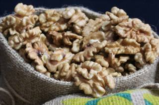 TIP: Výkup jader vlašských ořechů v Kutné Hoře. Platba ihned!