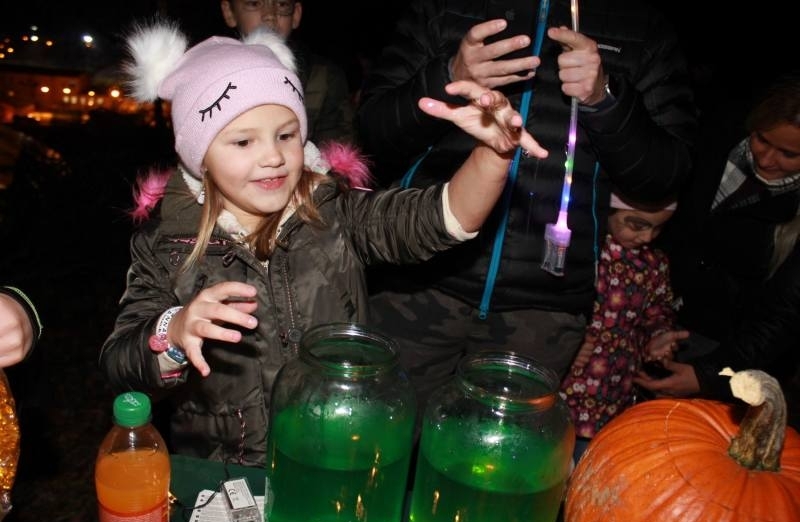Halloween na stadionu Pod Hrádkem v Čáslavi nabídne ohnivou show, stezku odvahy a další aktivity pro děti 