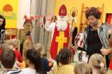 20211203143259_IMG_7506: Foto: Za dětmi v kutnohorských školkách v pátek zavítal Mikuláš s čerty i andělem