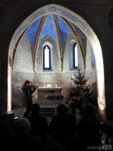 20211211234408_56: Adventní koncert "Včely Čáslavské" v kostelíku sv. Bonifáce v Lochách