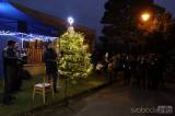 20211218225800_IMG_3475: Foto: Na Štrampouchu se naladili na vánoční svátky společným zpěvem