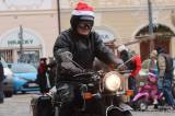 20211224163339_IMG_5514: Foto, video: Motorkáři si na kolínském Karlově náměstí popřáli krásné Vánoce!