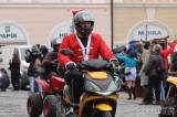 20211224163402_IMG_5560: Foto, video: Motorkáři si na kolínském Karlově náměstí popřáli krásné Vánoce!