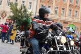 20211224163413_IMG_5584: Foto, video: Motorkáři si na kolínském Karlově náměstí popřáli krásné Vánoce!